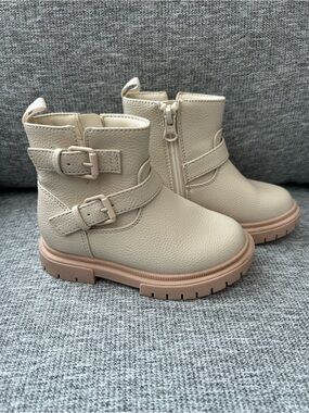 Cat & Jack Toddler Evie Cream Buckle Moto Fashion Ankle Boots Size 8T